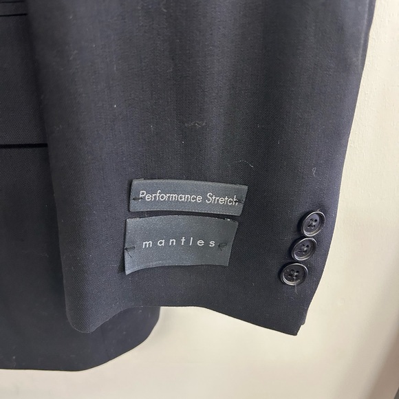 NWT MEN MANTLES BLAZER IN BLACK THREE BUTTONS LINED PURE WOOL size 38s - Picture 8 of 10